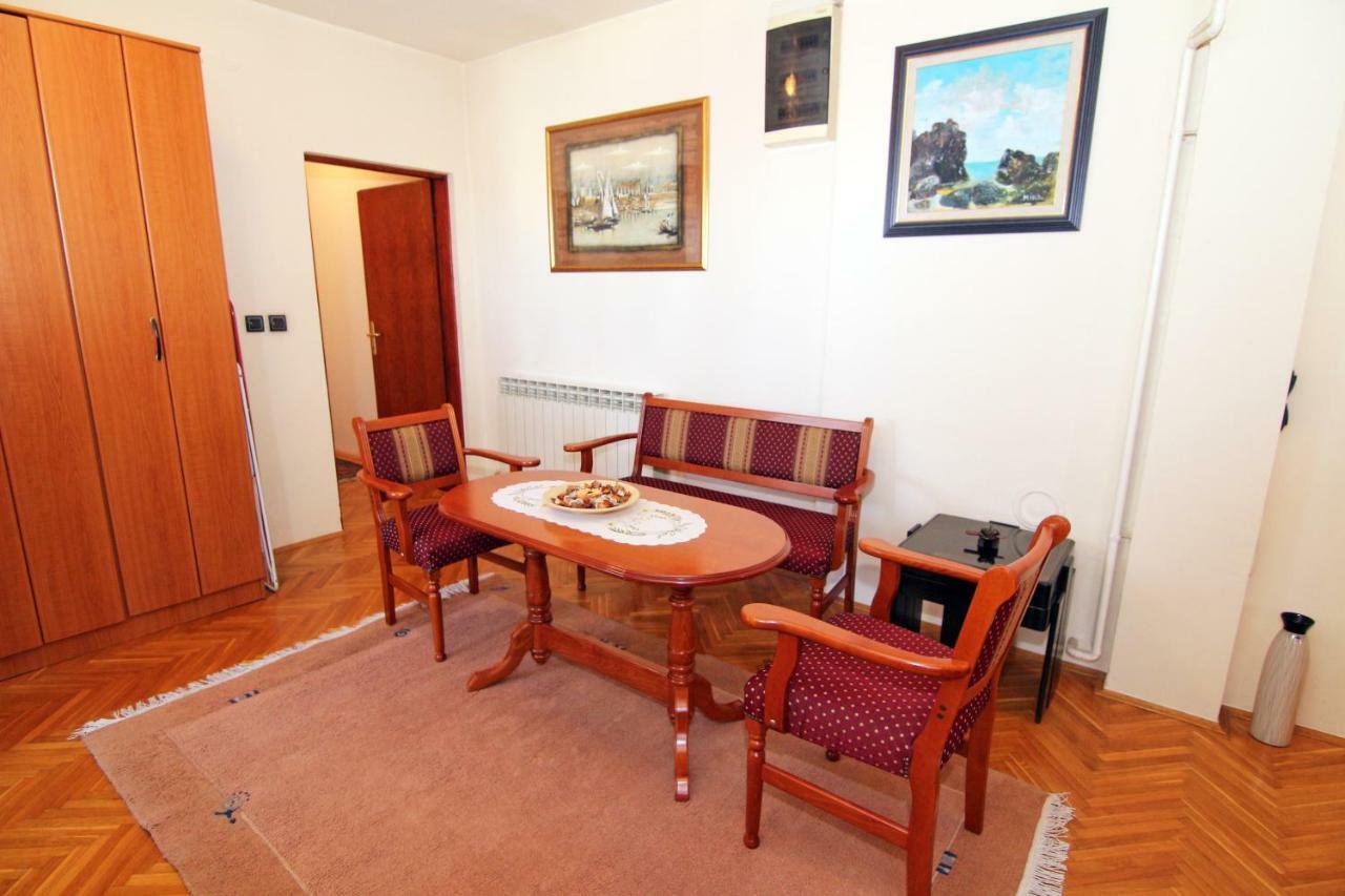 Nobles Apartment 4**** Belgrado Esterno foto